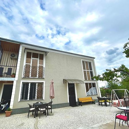 Gold Guest House Kutaisi Exterior photo