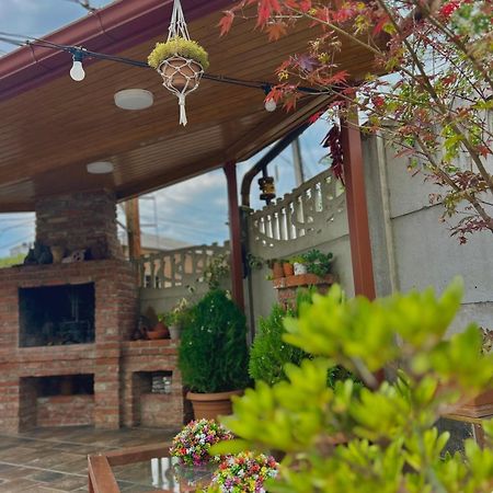 Gold Guest House Kutaisi Exterior photo